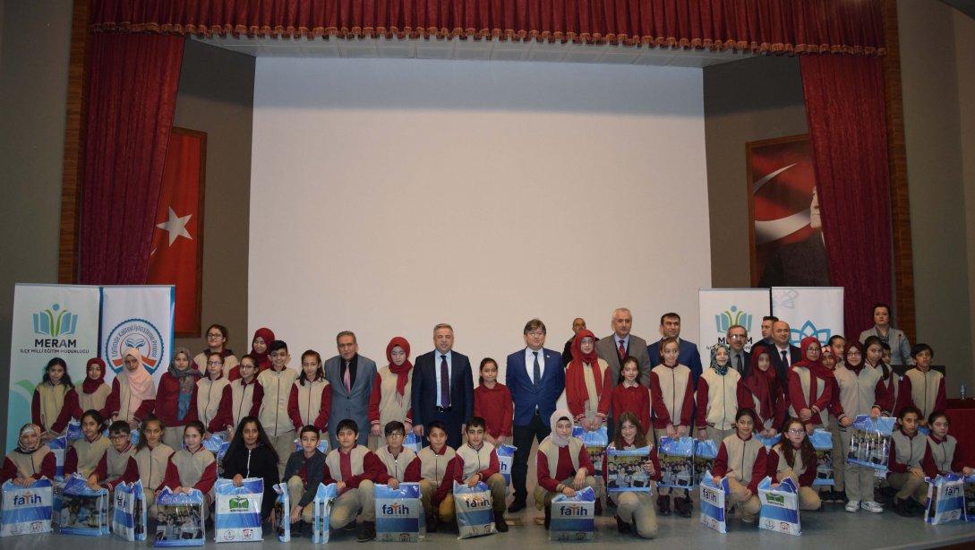  Meram Şehit Pilot Ayfer Gök Ortaokulu, KOP Kitap Okuma Projesi kapsamında ödül töreni yapıldı