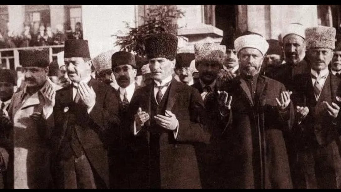 Gazi Mustafa Kemal ATATÜRK' ün Rahmeti Rahmana Ulaşmasının 85. Sene-i Devriyesinde Saygıyla Anıyoruz